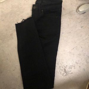 UNKNOWN BRAND BLACK SKINNY JEANS DISTRESSED AT PANT LEG 25x33 NEW 5 belt loop